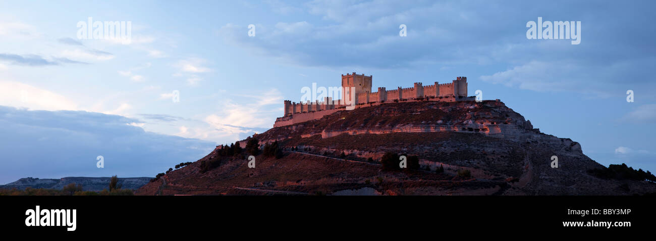 Château à Penafiel, province de Valladolid, Espagne Banque D'Images