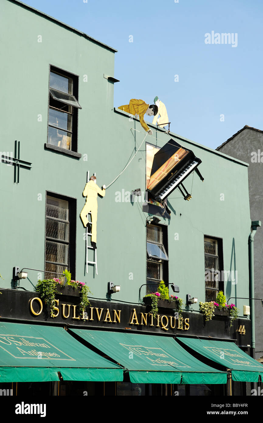 Antique Shop dans la rue Francis quart antique Dublin République d'Irlande Banque D'Images