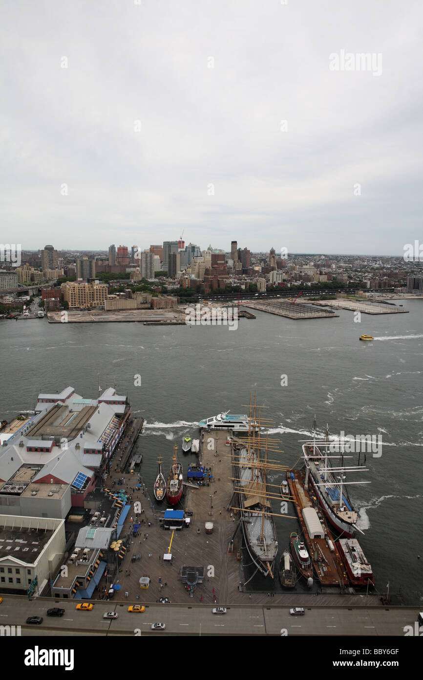 South Street Seaport et Brooklyn Banque D'Images