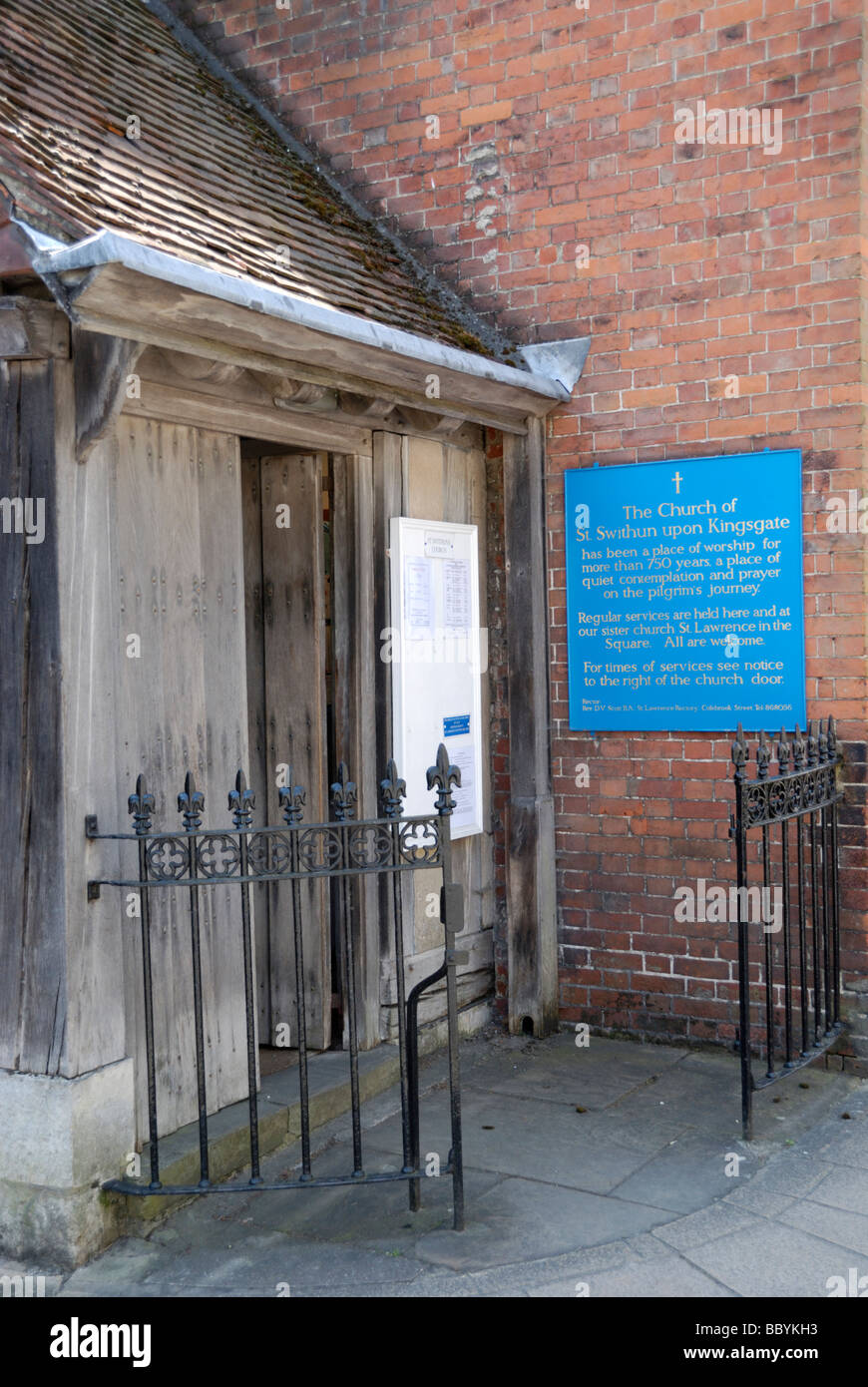 Eglise de Saint Swithun sur Kingsgate Winchester Hampshire Angleterre Banque D'Images