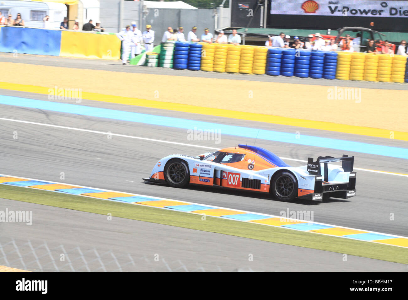 24 Heures du Mans course automobile sarthe France Juin 2009 Aston Martin LMP1 Lola sport événement du circuit de voie Banque D'Images