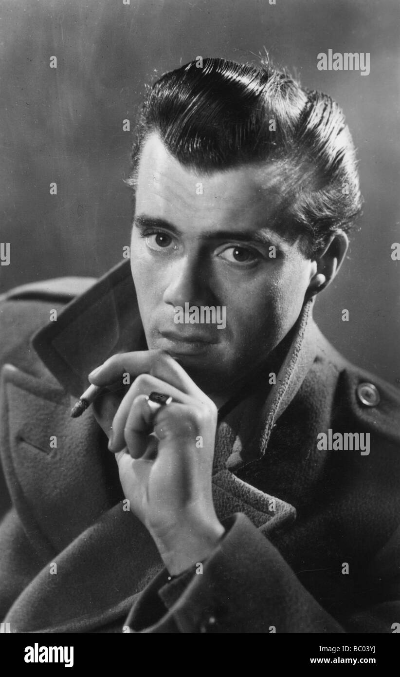 Dirk Bogarde (1921-1999), acteur anglais, c1950s. Artiste : Inconnu Banque D'Images