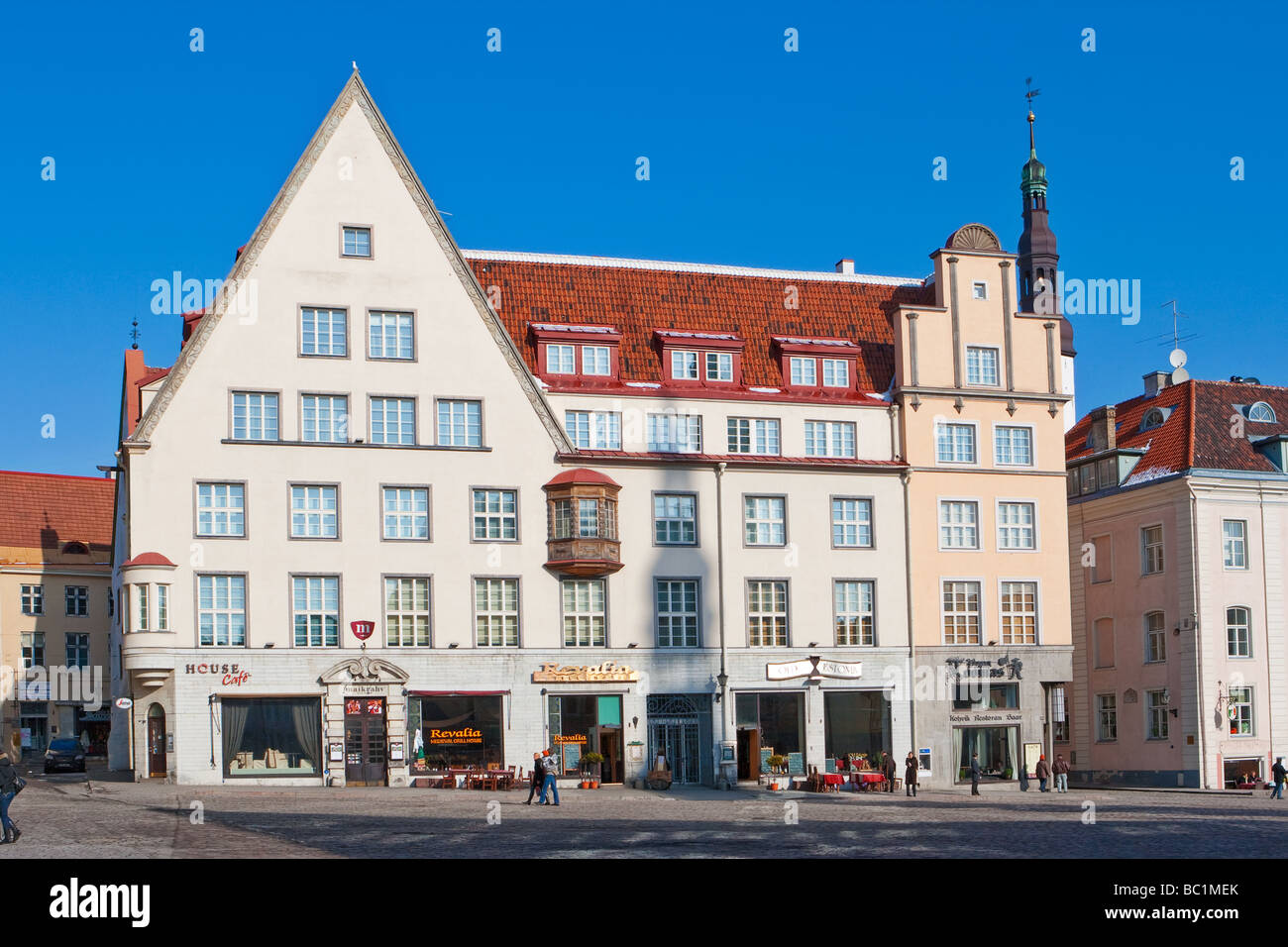 La place de l'Hôtel de ville de Tallinn. L'Estonie Banque D'Images