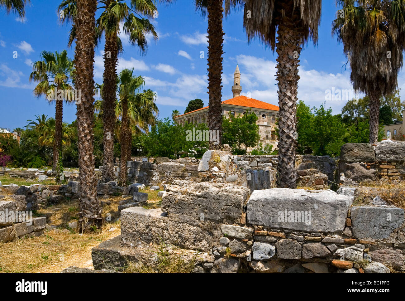 Ruines de l'Agora une ancienne ville grecque et romaine dans l'île grecque de Kos dans la chaîne du Dodécanèse Banque D'Images