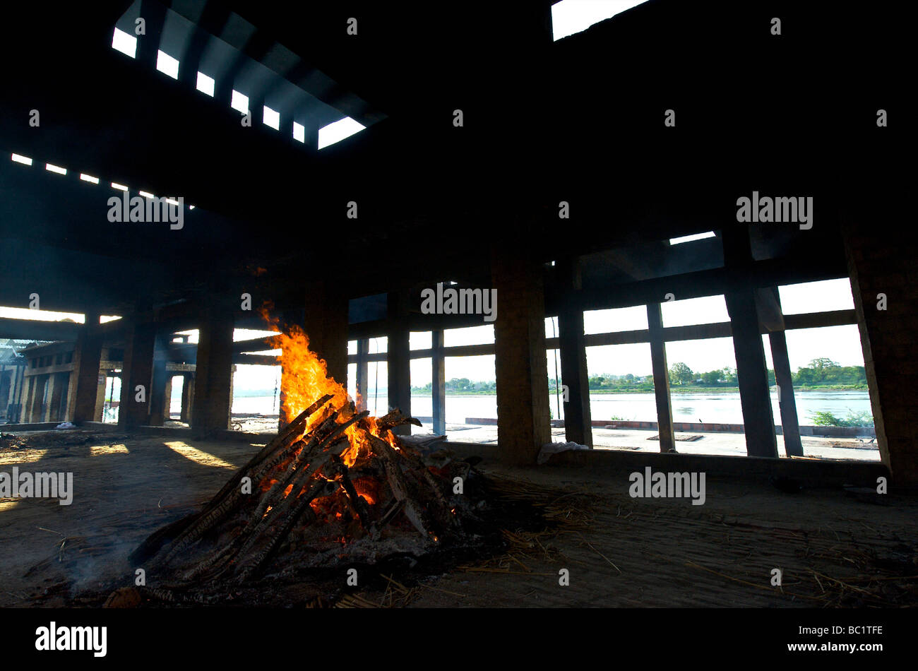 Inde Agra cremation ground Banque D'Images