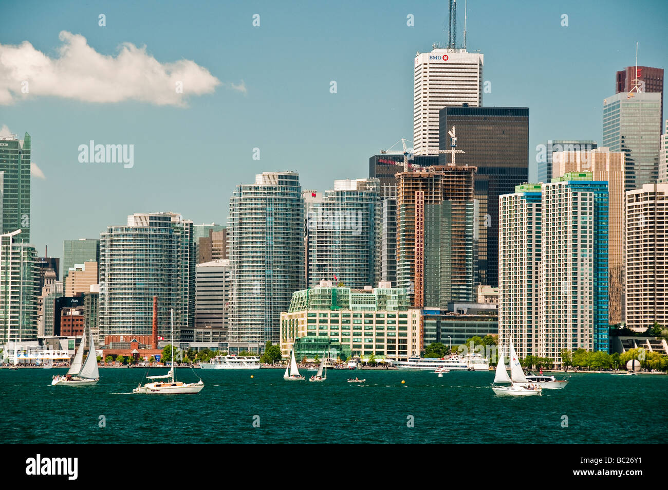 Toronto Waterfront avec les condominiums, les tours de bureaux,Toronto (Ontario) Canada Banque D'Images