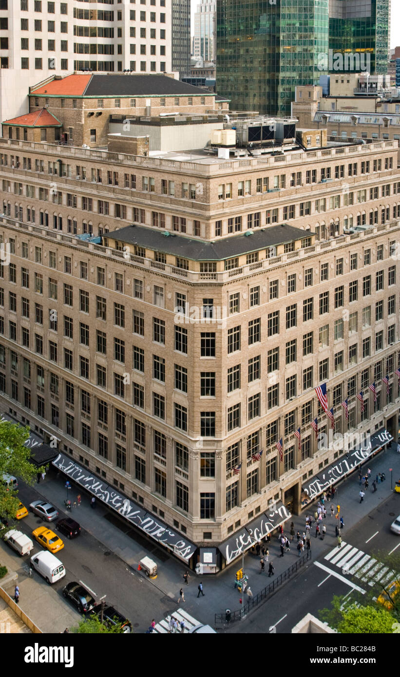 Grand magasin Saks Fifth Avenue à New York City Banque D'Images