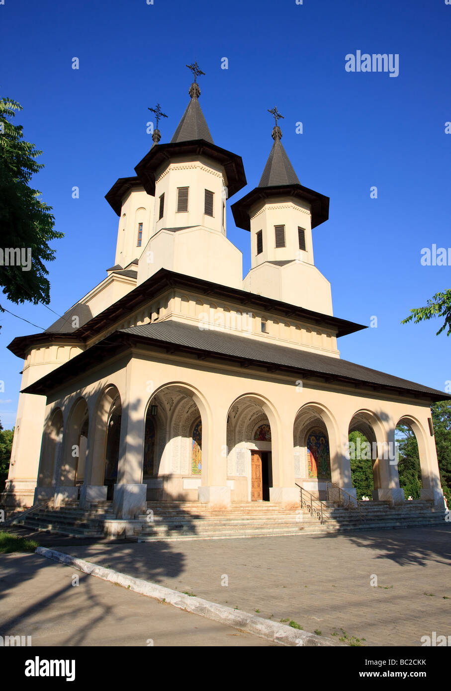 "Héros de l'église orthodoxe de la révolution» samenamed (dans le cimetière) pour les victimes de la révolution roumaine de 1989 Banque D'Images