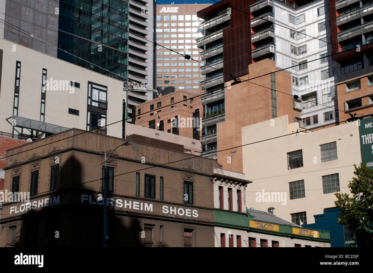 Collage d'une grande densité des bâtiments sur Bourke Street, Melbourne, Australie Banque D'Images