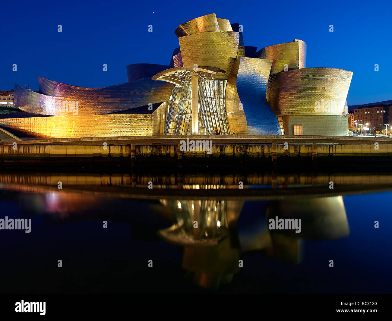 Musée Guggenheim à Bilbao, en Espagne. Banque D'Images