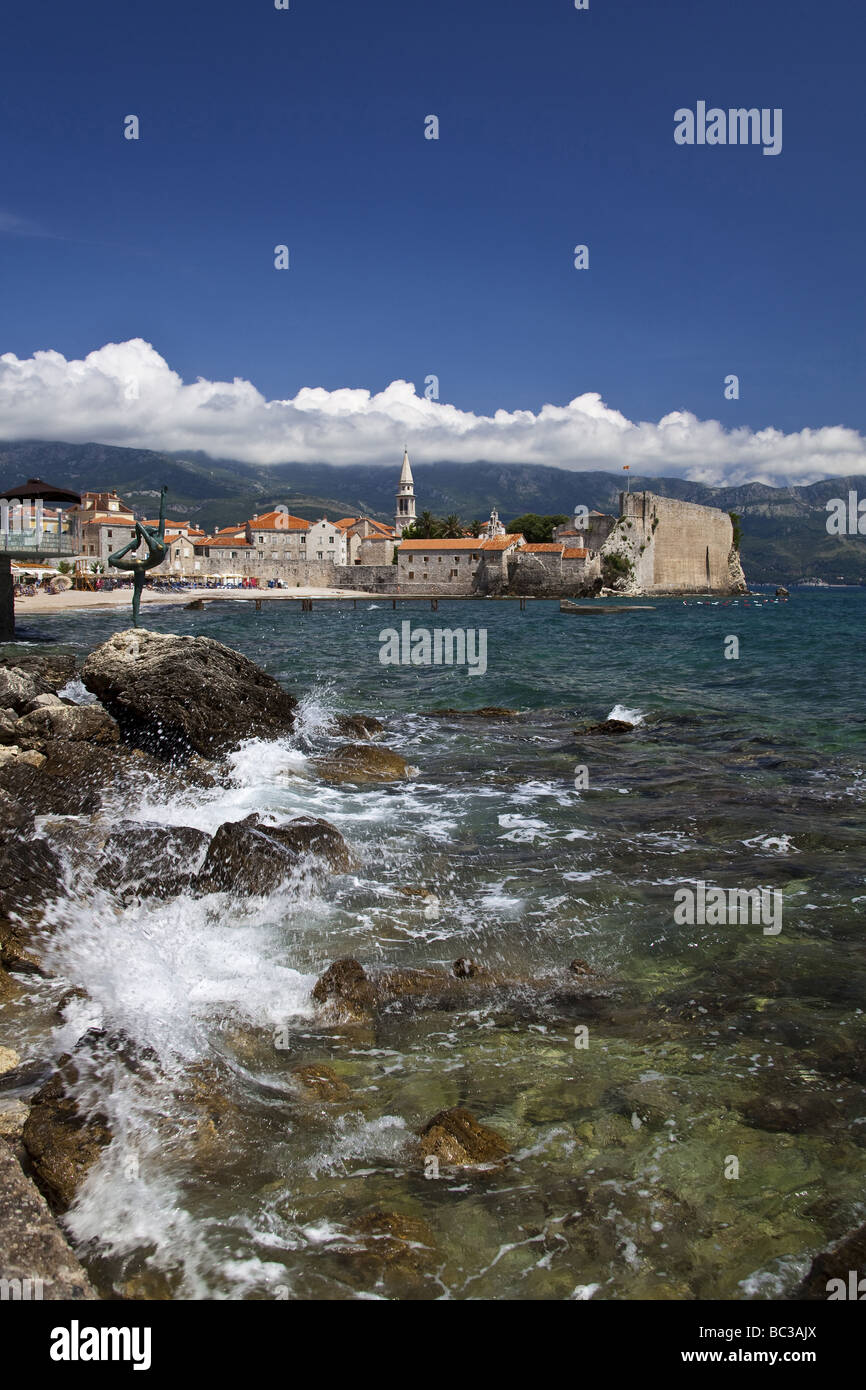 Vue sur la vieille ville de Budva Banque D'Images