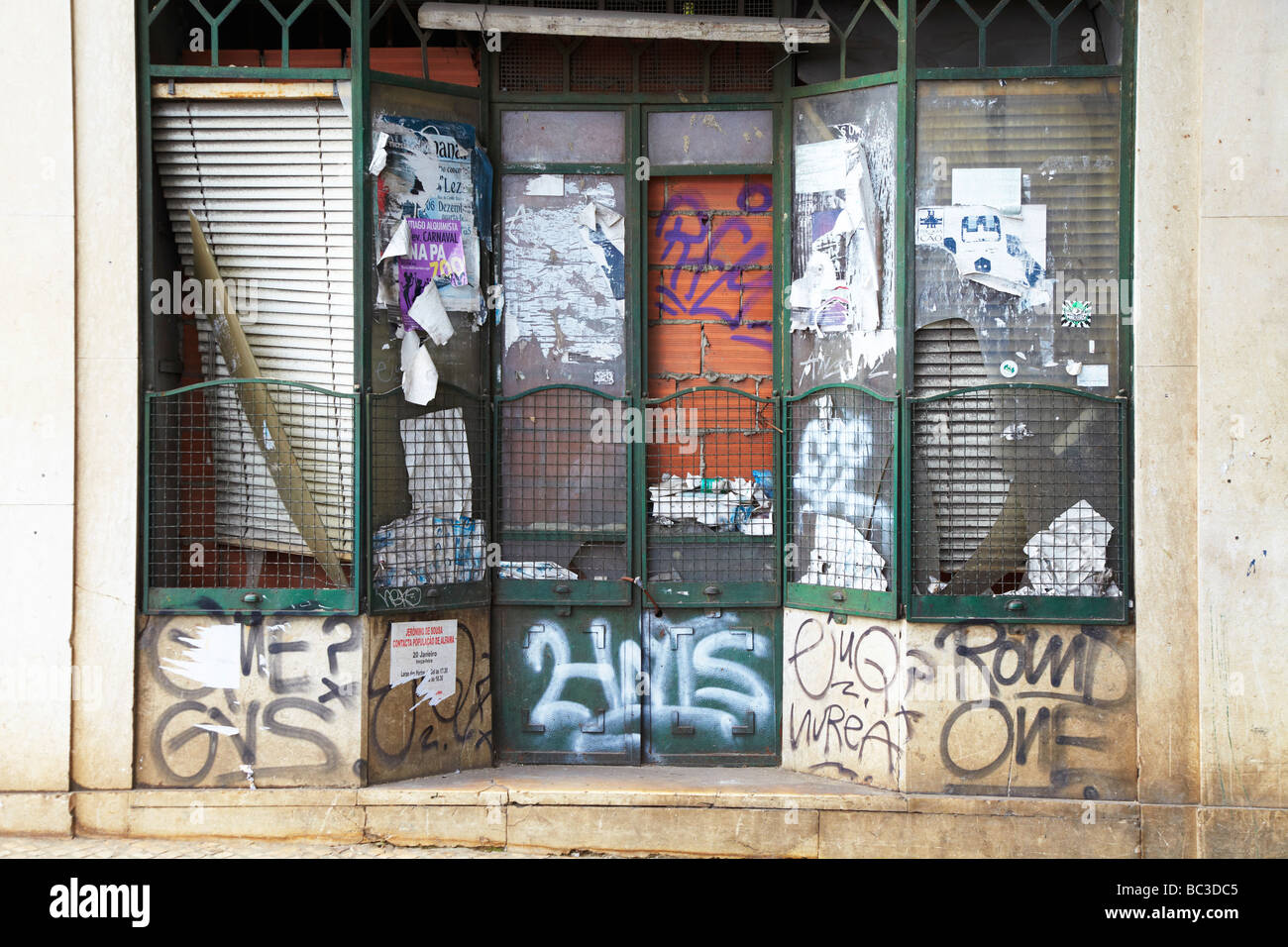 Ancienne boutique avant, vieille ville de Lisbonne, Portugal Banque D'Images