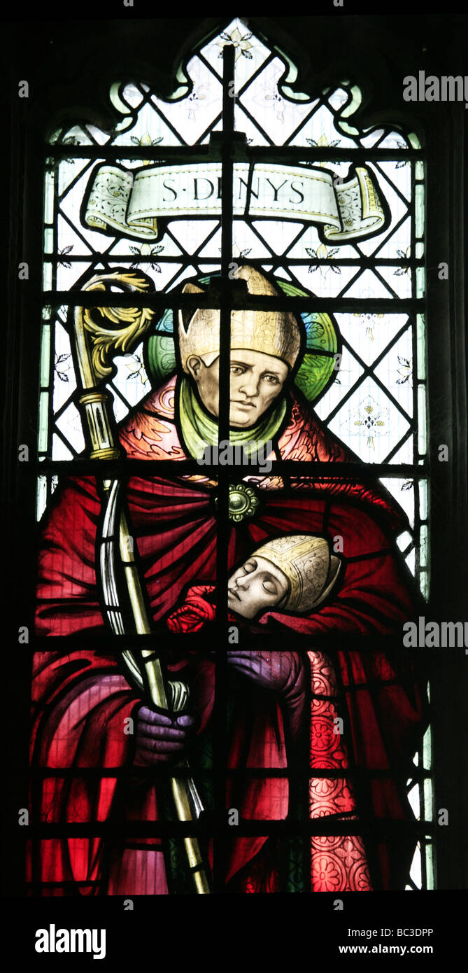 Vitrail représentant saint Denys Bloxham Oxfordshire Banque D'Images