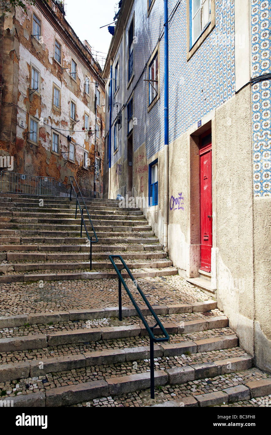 Scène de rue, vieille ville de Lisbonne, Lisboa, Portugal Banque D'Images