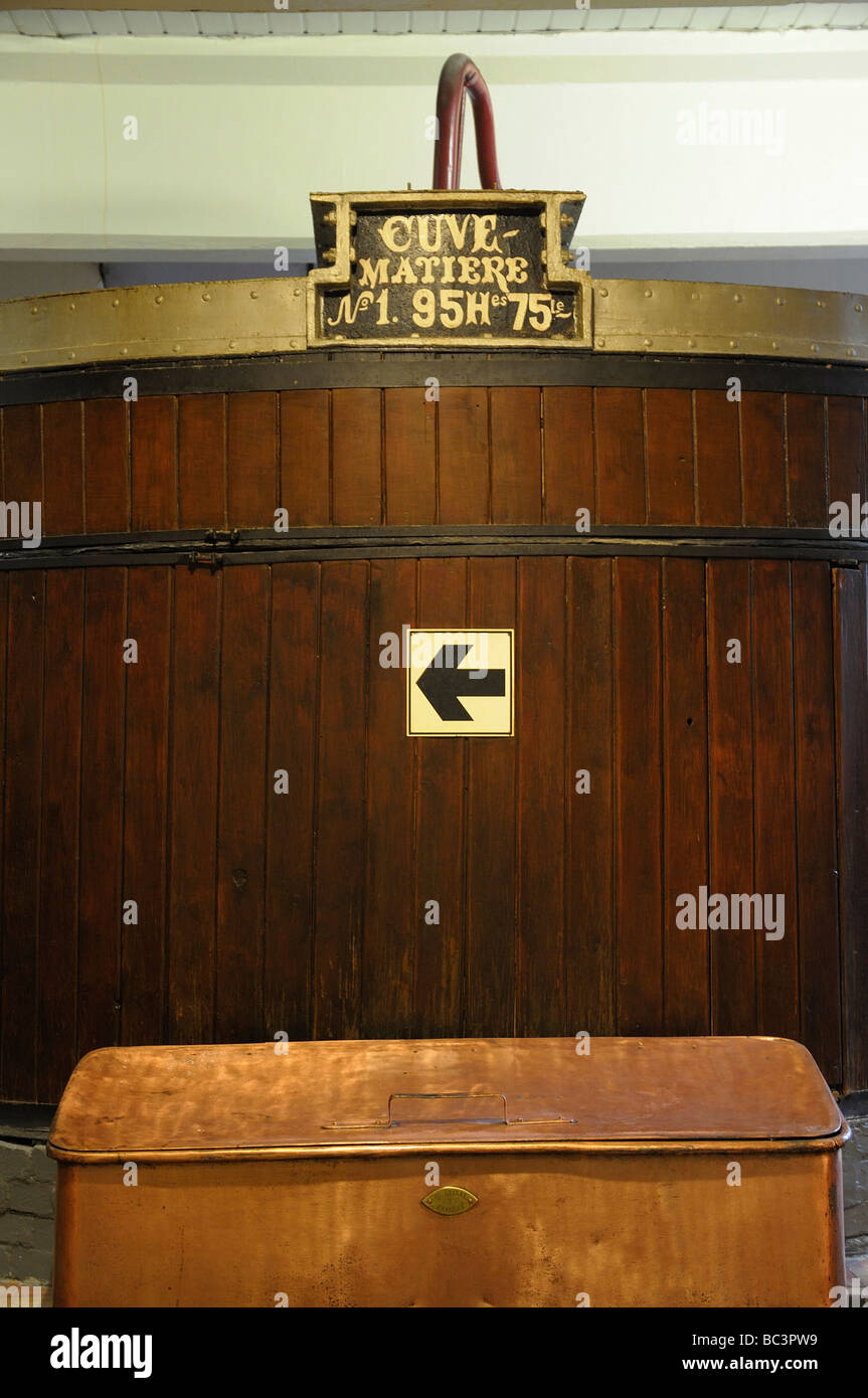 Une brasserie traditionnelle en bois en vesssel la brasserie Du Bocq, Wallonie, Belgique. Banque D'Images