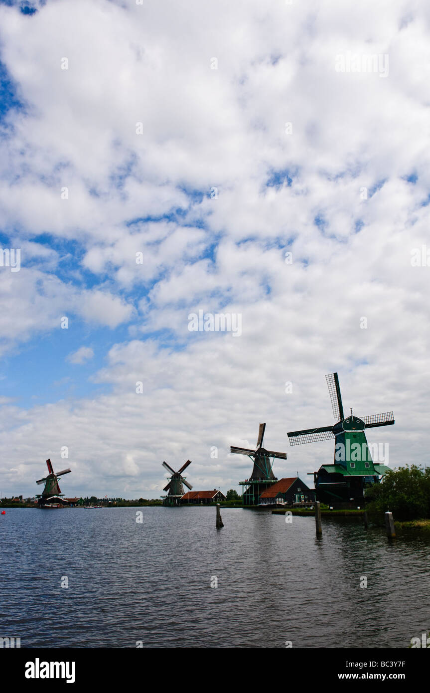 Les moulins à vent du De Zaanse Schans, Pays-Bas Banque D'Images