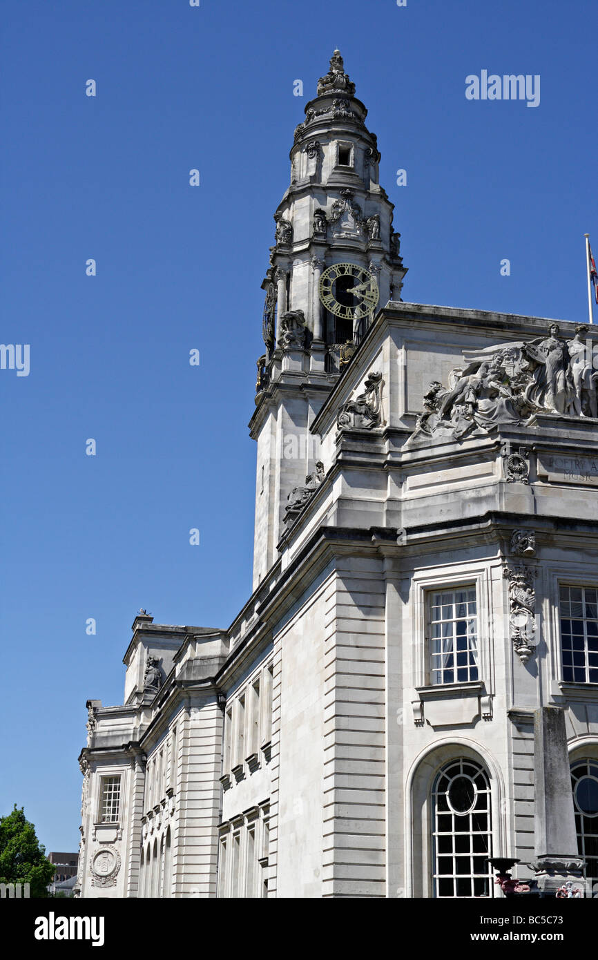 Hôtel de ville de Cardiff au parc Cathays. Pays de Galles Royaume-Uni Banque D'Images