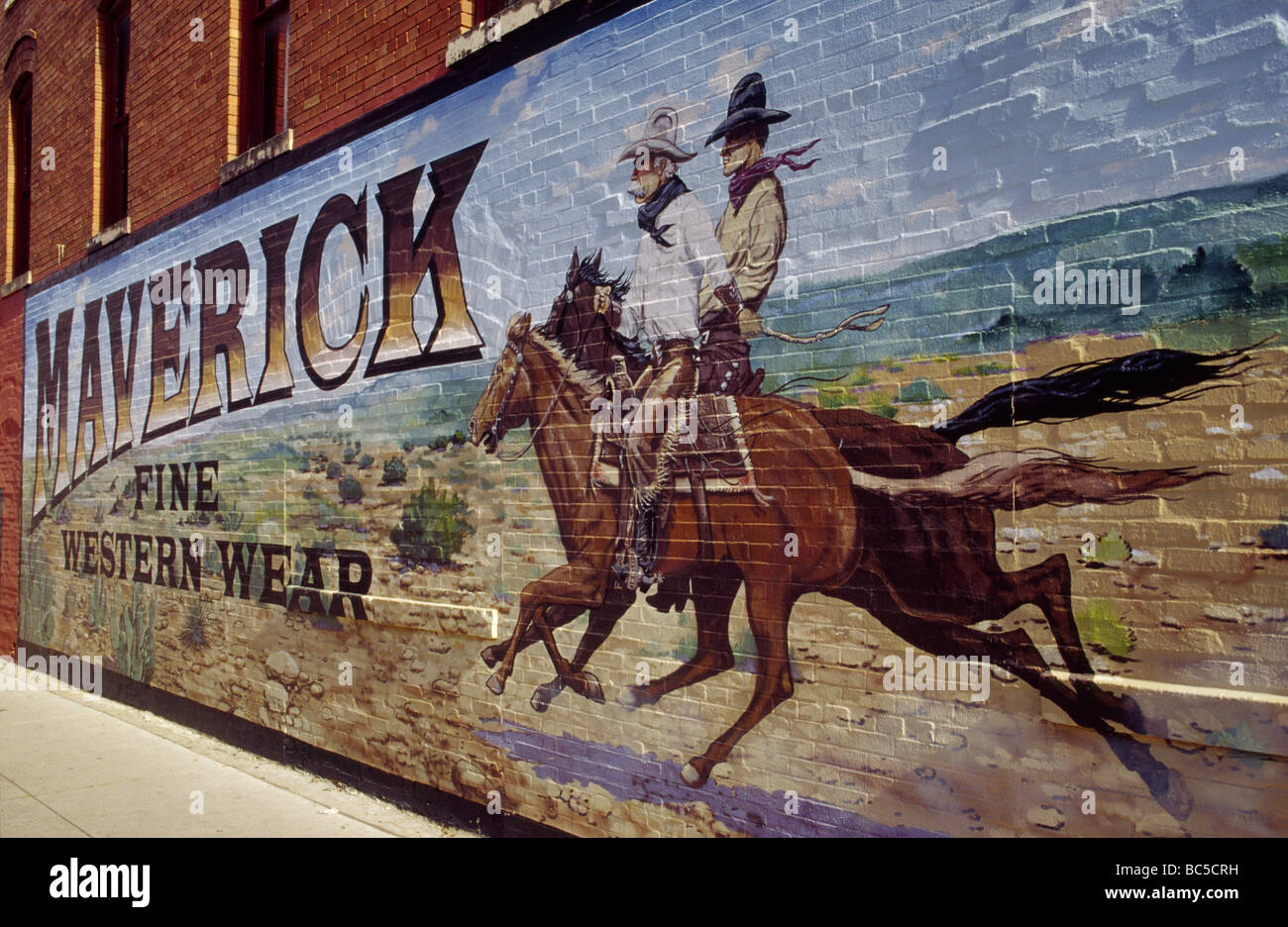 Peinture murale sur le mur du magasin à North Main Street à Fort Worth Stockyards de Fort Worth Texas USA Banque D'Images