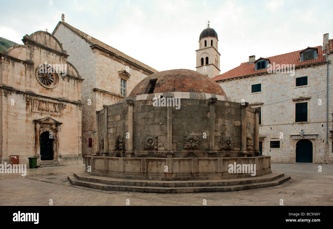 L'église de Saint Sauveur et de la grande fontaine d'Onofrio, Dubrovnik, Croatie Banque D'Images