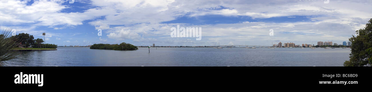 Panorama de la baie de Sarasota, tourné à partir de Selby Botanical Gardens Banque D'Images