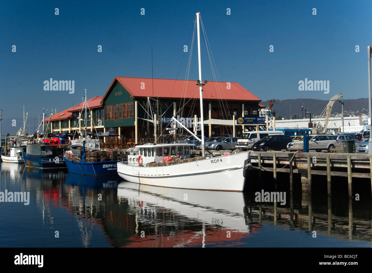 Bateaux de pêche inVictoria docks sur le front de mer de Hobart Banque D'Images