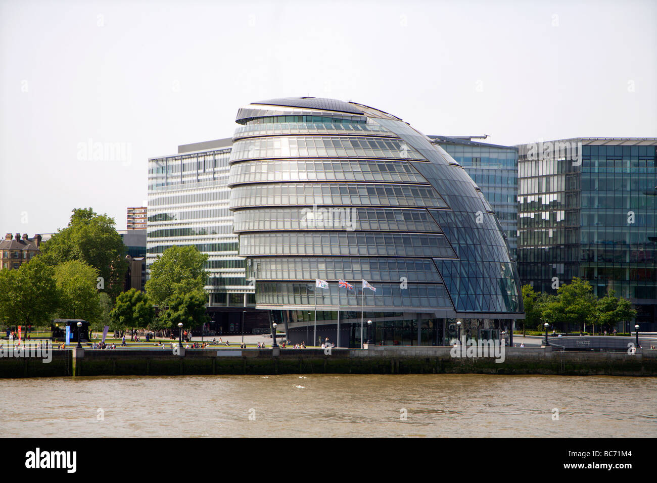 London - City-hall building moderne sur le quai Banque D'Images