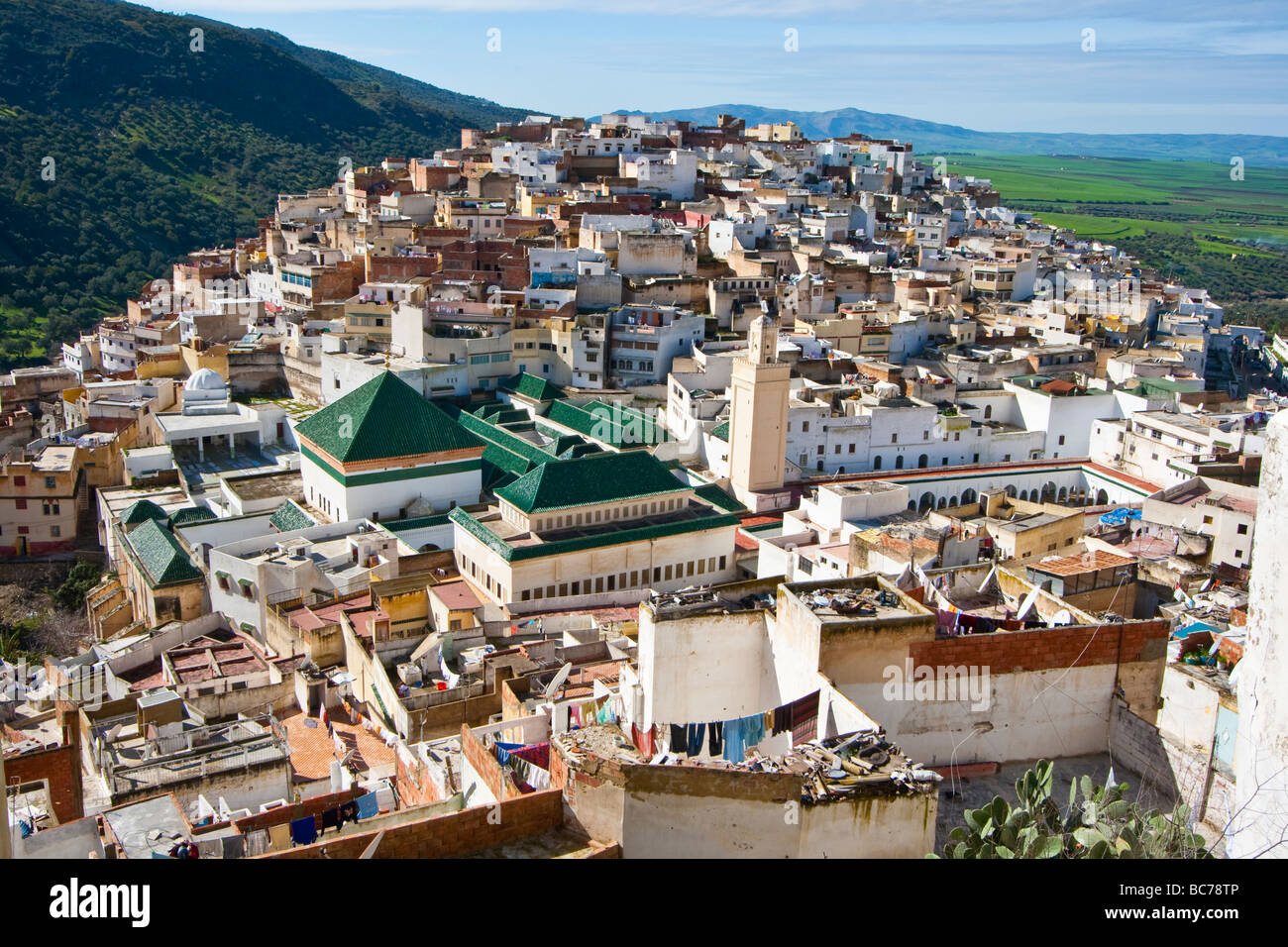 Village de Moulay Idriss Zerhoun ou au Maroc Banque D'Images