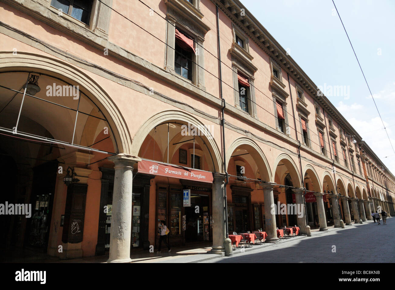 Galerie marchande couverte le long archignnasio deli via Bologna Italie Banque D'Images