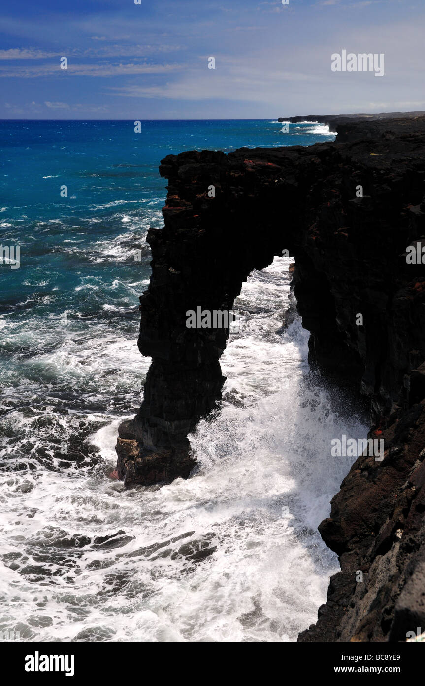 Passage de la mer, Hawaii Volcanoes National Park, California, USA. Banque D'Images