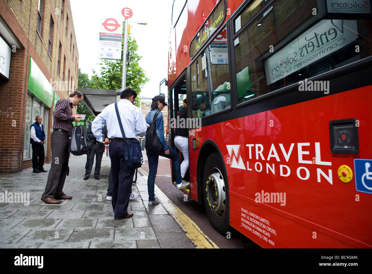 Les banlieusards de Londres Banque D'Images