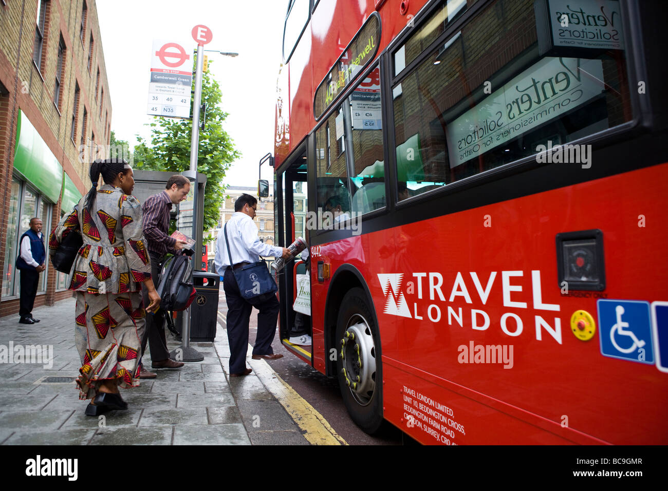 Les banlieusards de Londres Banque D'Images