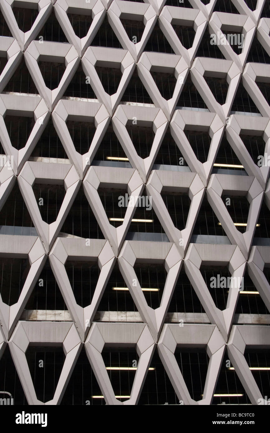 Photographie du côté d'un parking en béton à Londres Banque D'Images