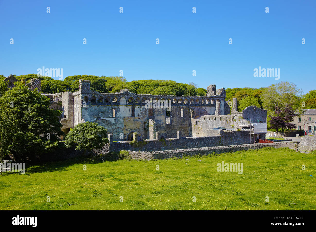 Palais des évêques, la cathédrale de St Davids, St Davids, Pembrokeshire, Pays de Galles, Royaume-Uni Banque D'Images