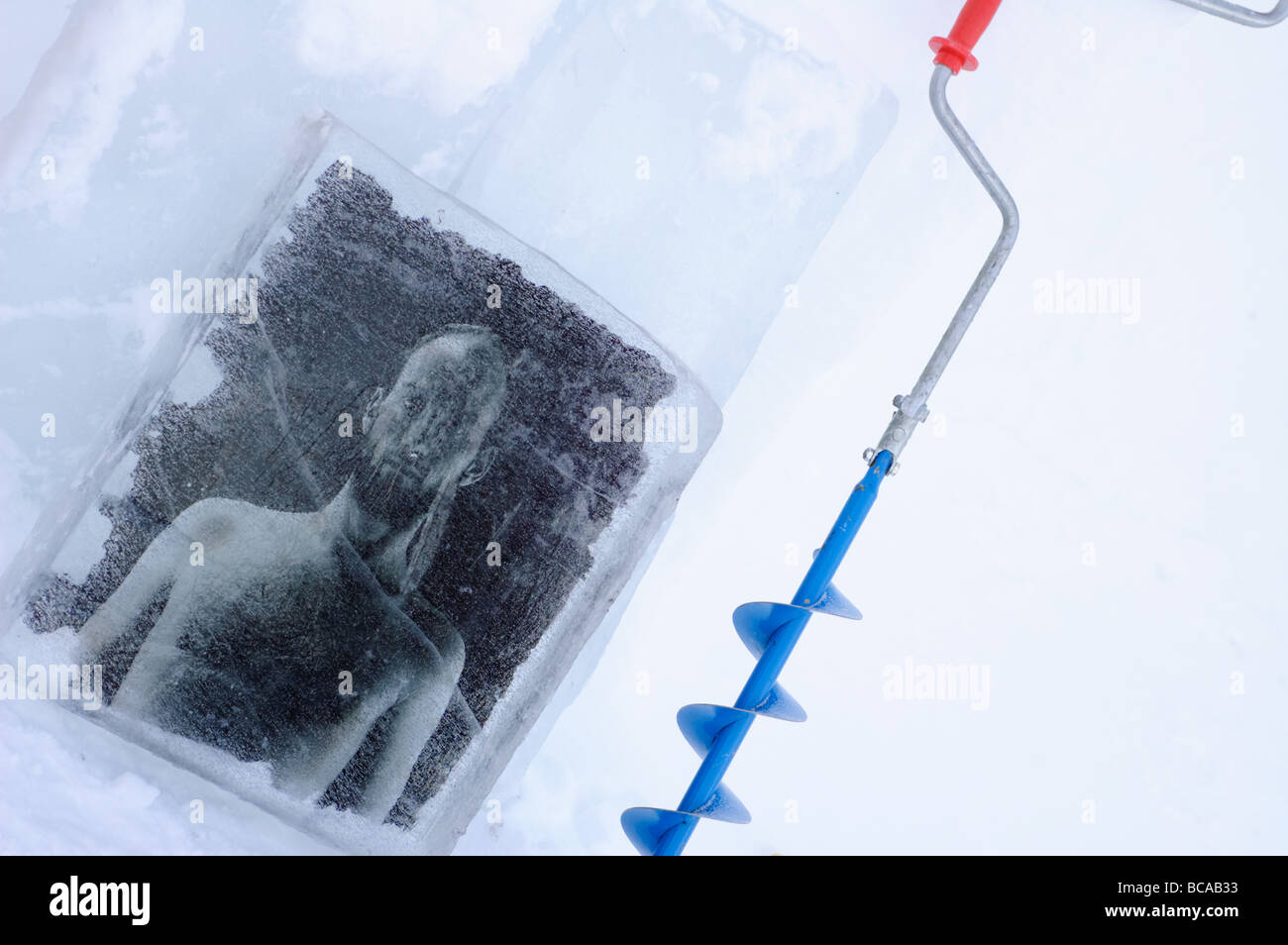 La construction de la sculpture de glace dans la région de Geilo, Norvège Banque D'Images