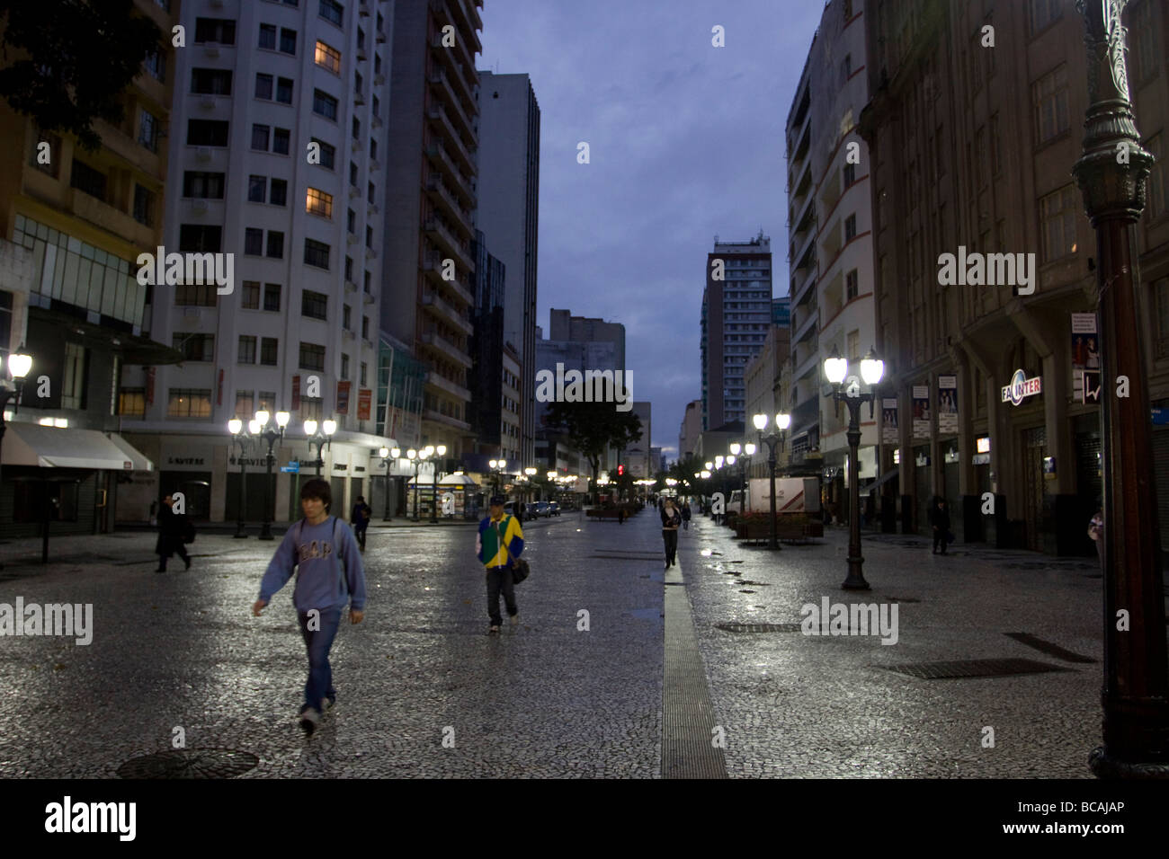 À l'aube de la ville de Curitiba Banque D'Images