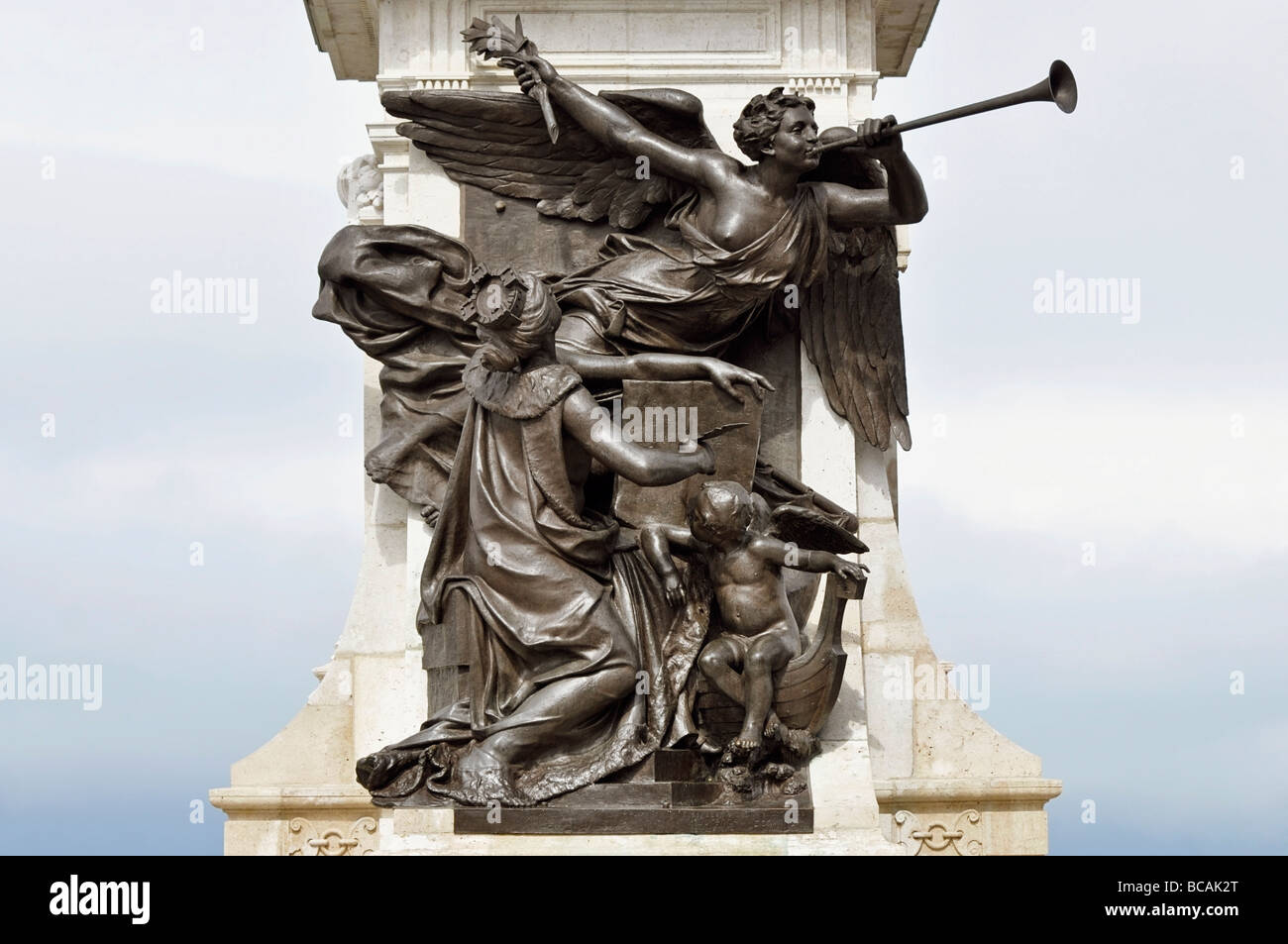 Piédestal de la Statue de Samuel de Champlain, Détail, Sculpture en bronze à la Terrasse Dufferin, vieille ville de Québec, Canada. Banque D'Images