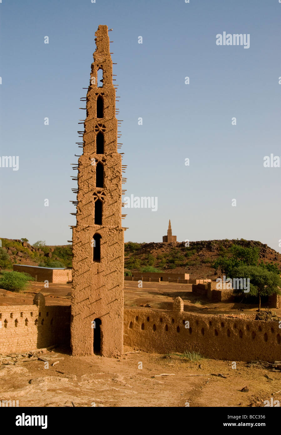 Le Burkina Faso. Sahel. Ville de Bani. Les mosquées de style soudanais.minarets. Banque D'Images