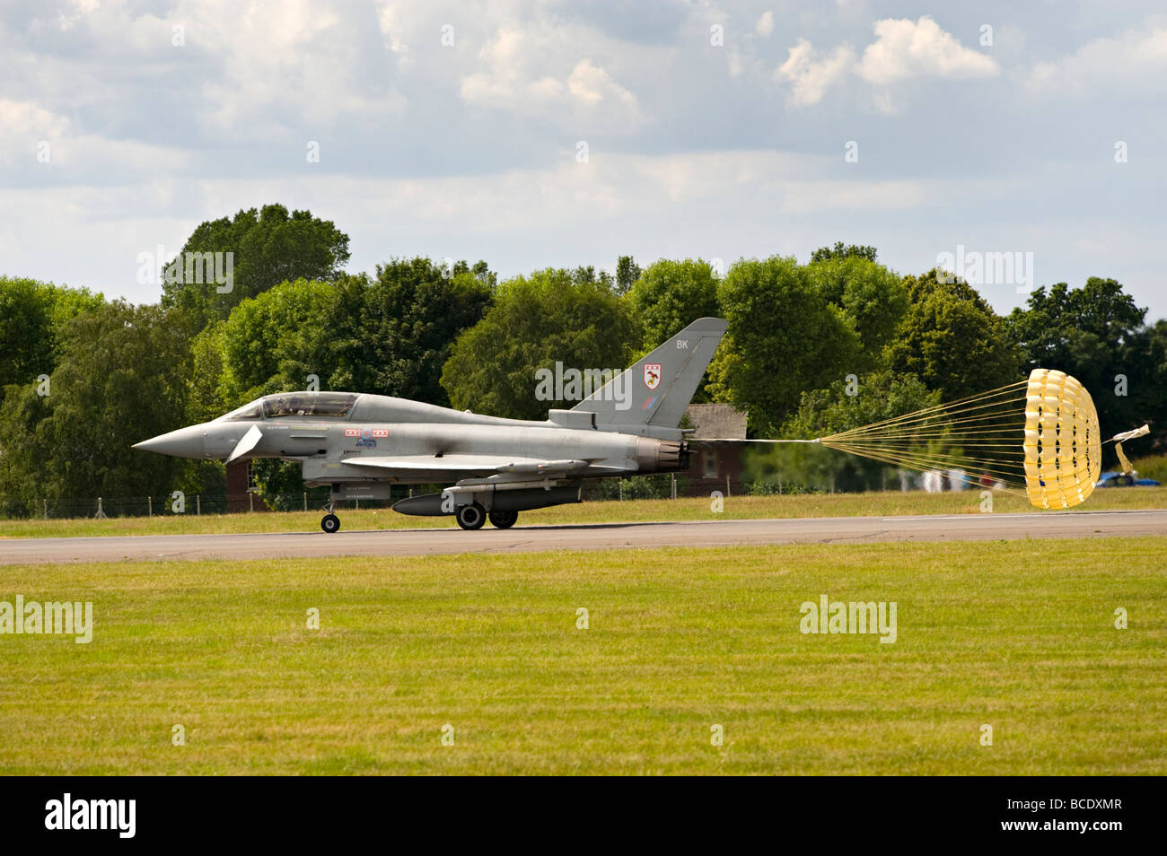Typhoon Eurofighter EF 2000 2009 à l'atterrissage à l'Airshow de Biggin Hill. Banque D'Images