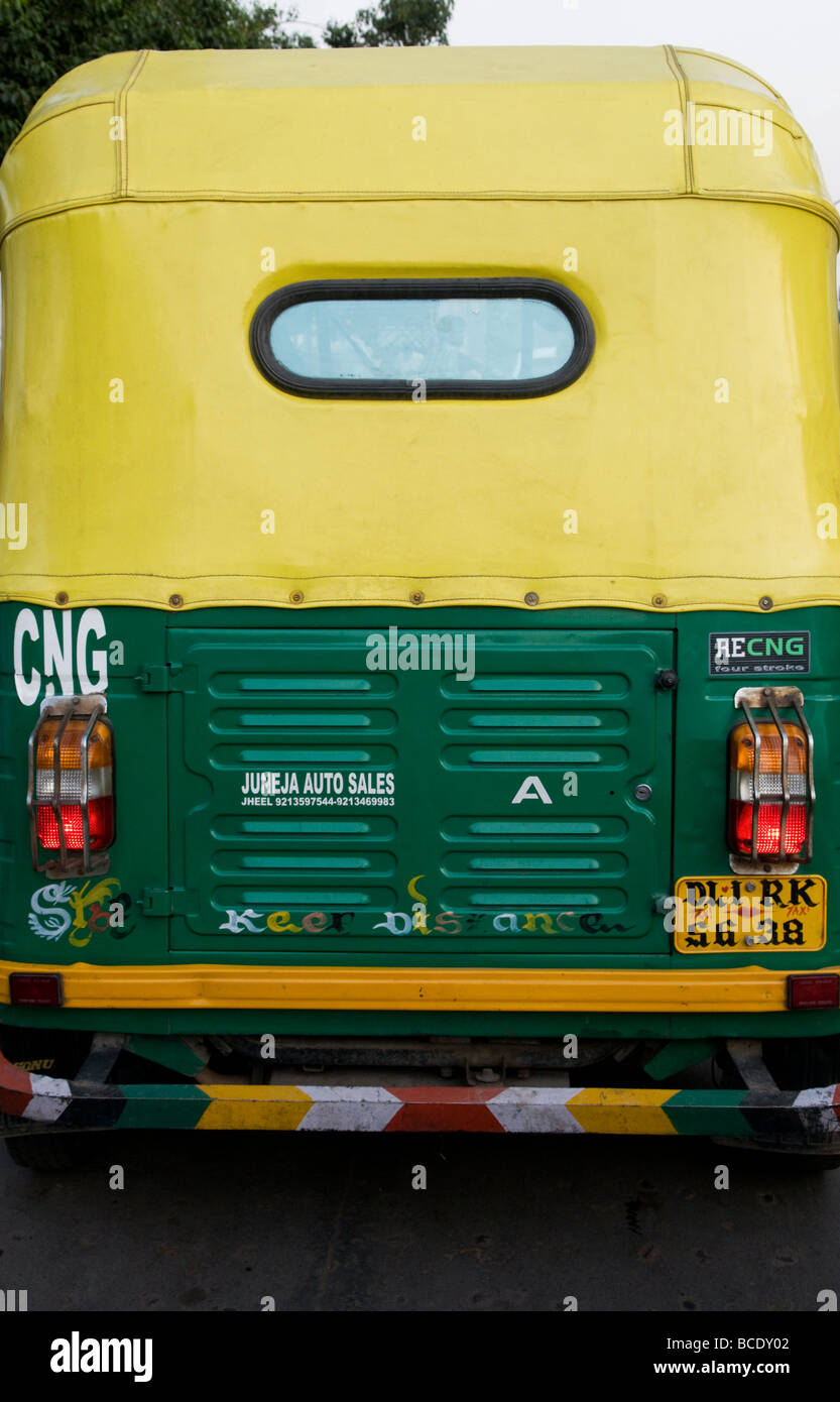 L'extrémité arrière d'un véhicule de promenade à trois roues à New Delhi Inde Banque D'Images