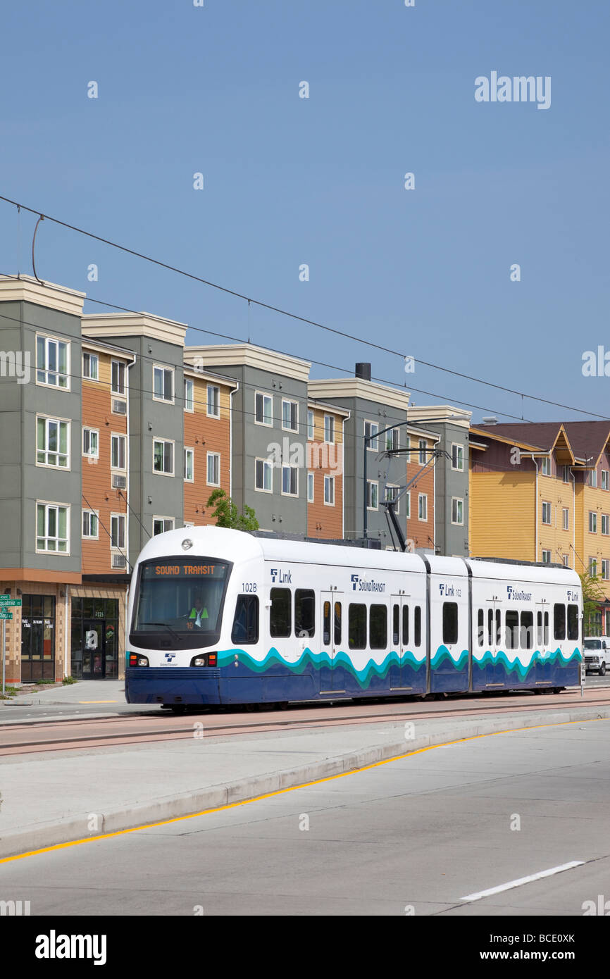 Mass Transit Link Light Rail train exploité par laissez-passer de transport en commun, son nouveau boîtier haute densité, Seattle, WA, United States Banque D'Images