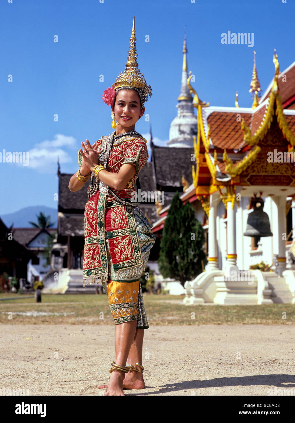 2328 Danseur traditionnel Thaï en Thaïlande robe classique Banque D'Images