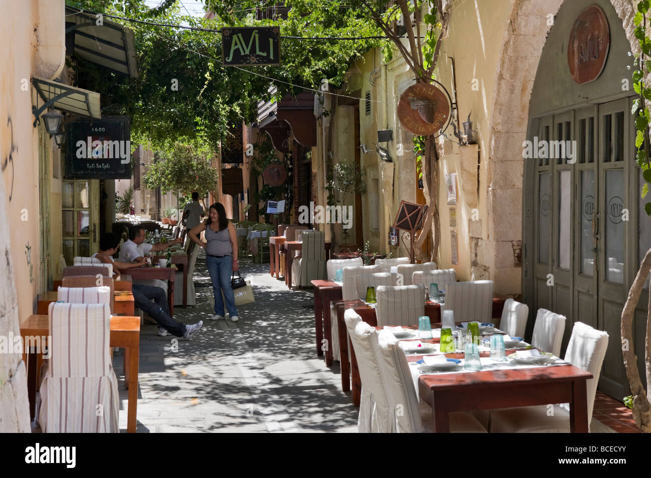 Restaurant dans la vieille ville, Rethymnon, Crète, Grèce Banque D'Images