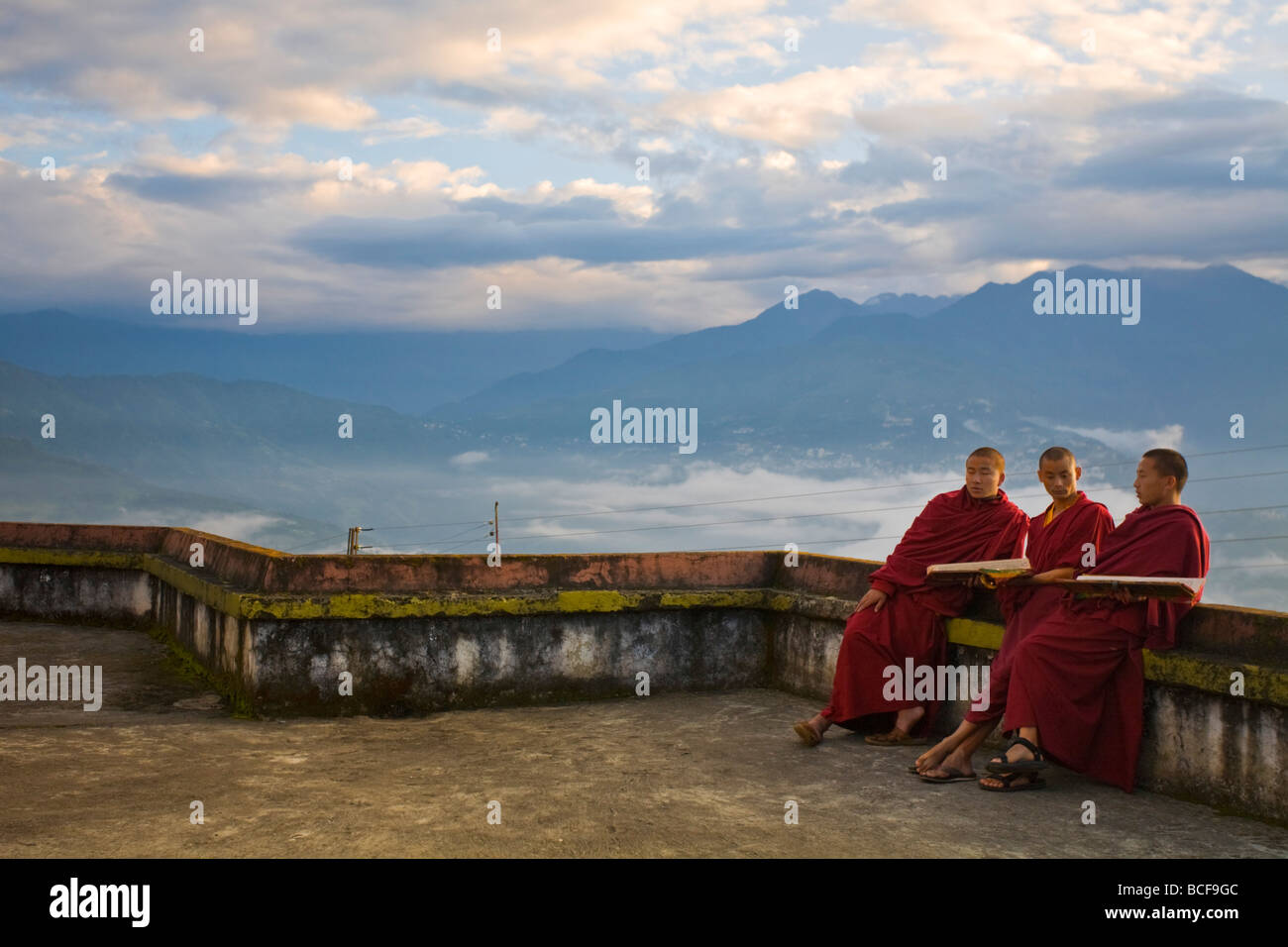 L'Inde, le Sikkim, Gangtok, Rumtek Gompa, moines complexe Banque D'Images
