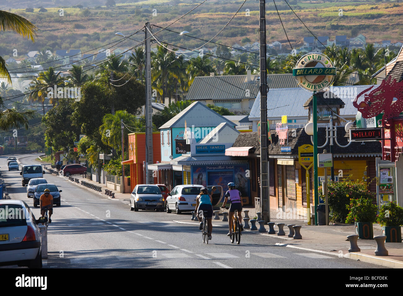 L Ile De La Reunion Saint Gilles Les Bains Rue Du General De Gaulle Photo Stock Alamy L Ile De La Reunion Saint Gilles Les Bains Rue Du General De Gaulle Photo Stock Alamy