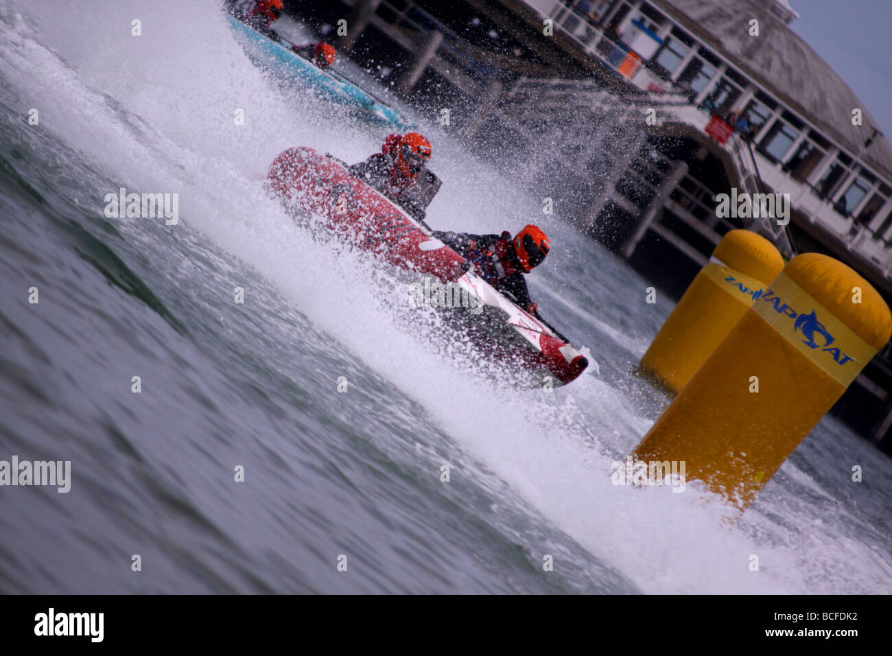 ZapCat Gemini - course dans la baie de Bournemouth en juillet 2009 Banque D'Images