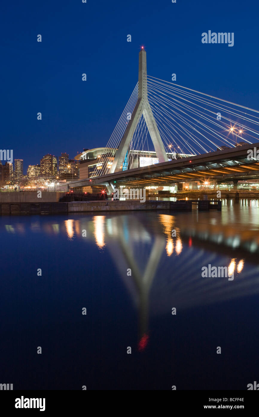 États-unis, Massachusetts, Boston, le Zakim Bridge Banque D'Images