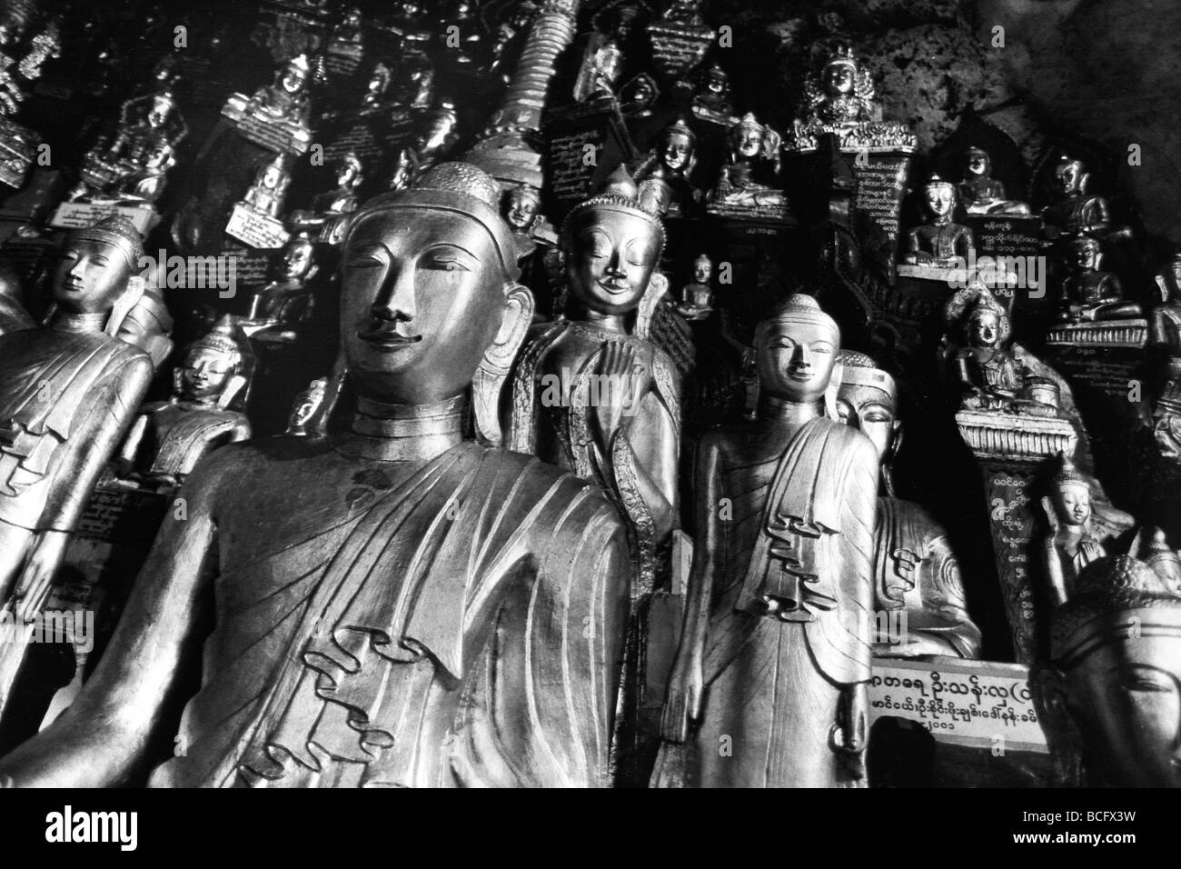 Myanmar la grotte du Bouddha 8000 Pindaya Banque D'Images