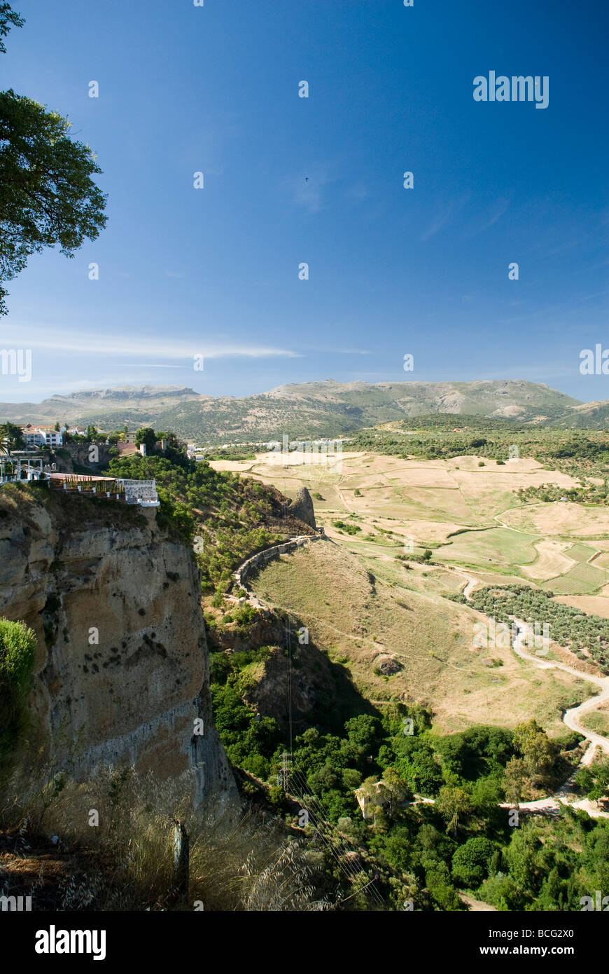 La ville de Ronda et les montagnes Serranía de Ronda Banque D'Images