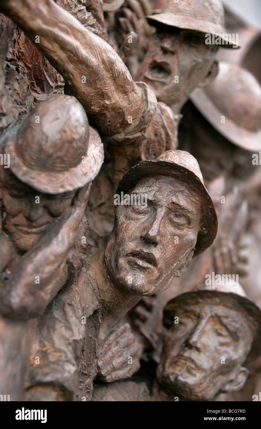 Battle of Britain Memorial situé sur la Southbank, Londres Banque D'Images