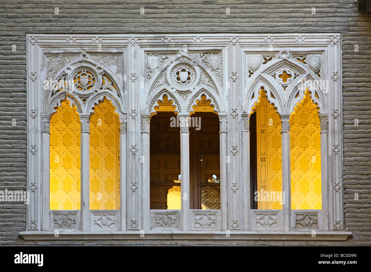 L'architecture. Arches de la fenêtre de conception. Église de la Seo. Saragosse. Aragona Province. L'Espagne, l'Europe Banque D'Images